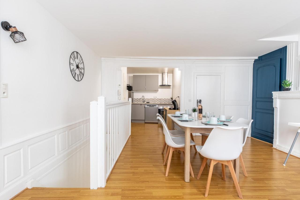 Le Double Pirou # 2 Appartements # Halte Auvergne Thiers Extérieur photo