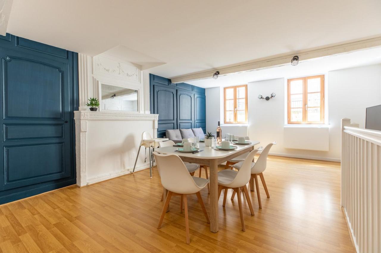 Le Double Pirou # 2 Appartements # Halte Auvergne Thiers Extérieur photo