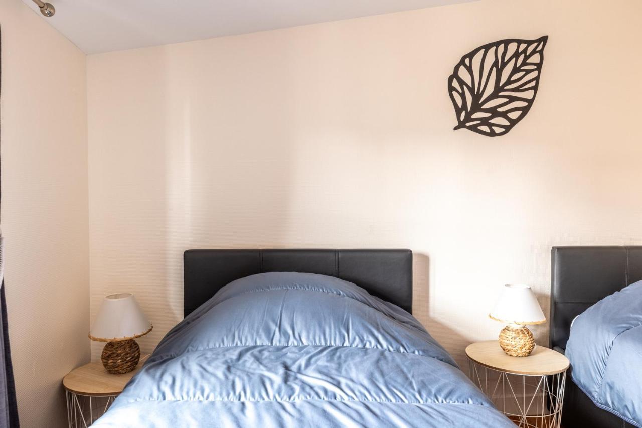 Le Double Pirou # 2 Appartements # Halte Auvergne Thiers Extérieur photo
