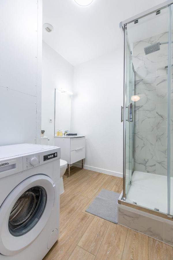Le Double Pirou # 2 Appartements # Halte Auvergne Thiers Extérieur photo