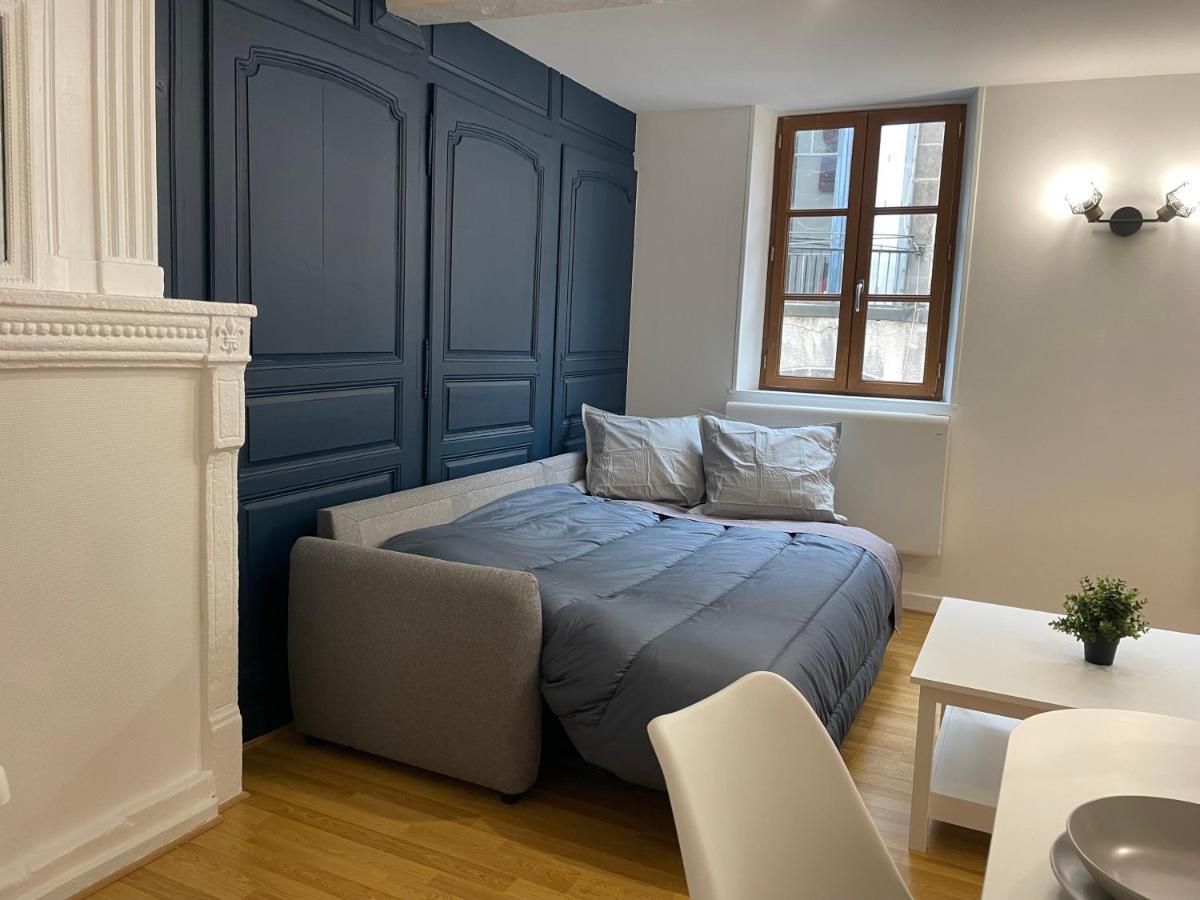 Le Double Pirou # 2 Appartements # Halte Auvergne Thiers Extérieur photo